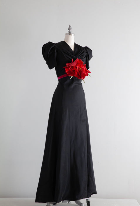 Elegant 1930's Grand Floral Evening Gown In Black Taffeta / Small