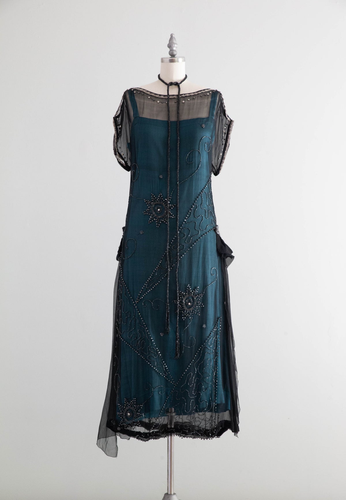1920's Midnight in Paris Beaded Silk Flapper Dress With Stars / M – Xtabay  Vintage