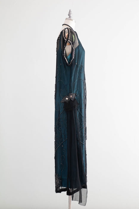 silk flapper dress Flapper 1920 Great Gatsby Silk Entirely Covered With Beads and Sequins Black and White Monochrome Vintage 1920s Dress Size UK 12 US 8
