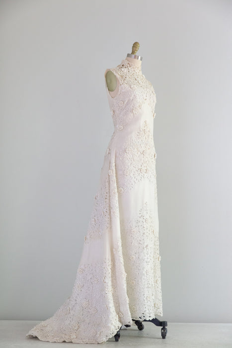 Breathtaking 1960's Wedding Gown In Pina Silk From The Philipines / XS