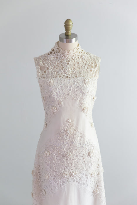 Breathtaking 1960's Wedding Gown In Pina Silk From The Philipines / XS