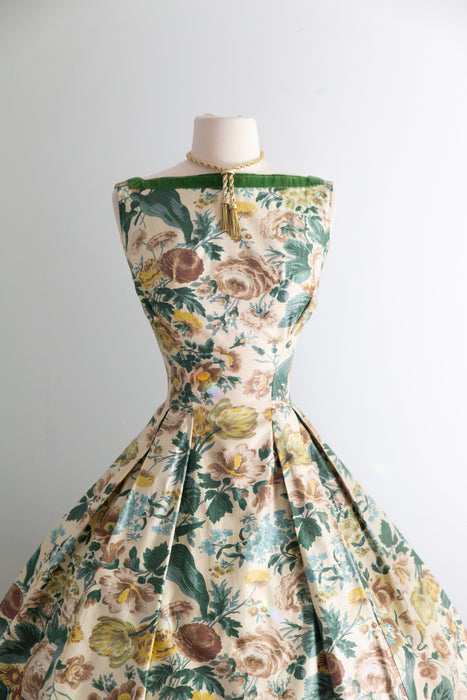 Fabulous 1950's Bucolic Floral Print Dress In Glossy Cotton Chintz / SM