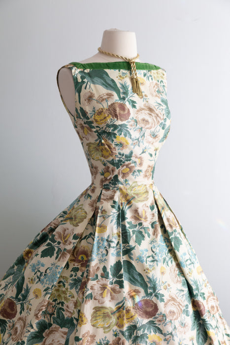 Fabulous 1950's Bucolic Floral Print Dress In Glossy Cotton Chintz / SM