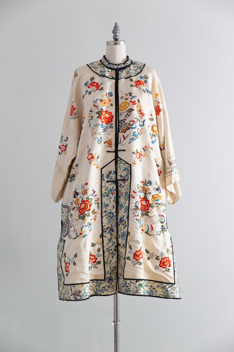 Exquisite Antique Hand Embroidered Silk Chinese Robe Circa 1900-1930 / M