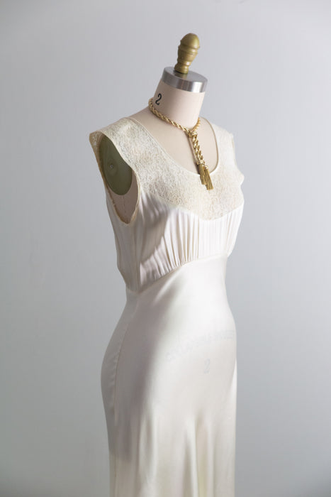 Stunning 1930's Ivory Satin Bias Cut Bridal Slip Dress / Small