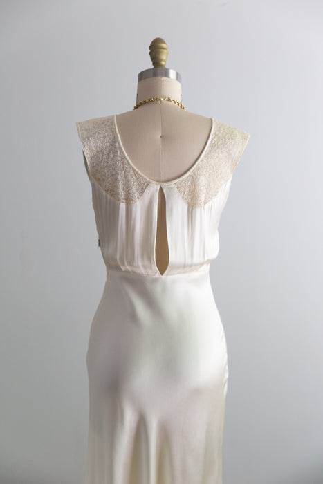 Stunning 1930's Ivory Satin Bias Cut Bridal Slip Dress / Small