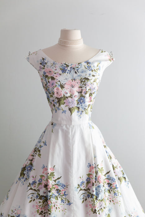 Luscious 1950's Waverly Polished Cotton "Garden Flowers" Print Dress / M