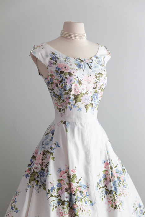 Luscious 1950's Waverly Polished Cotton "Garden Flowers" Print Dress / M