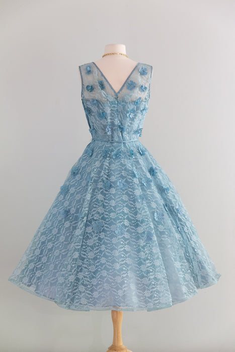 Beautiful 1950's Forget Me Not Blue Lace Floral Party Dress / M
