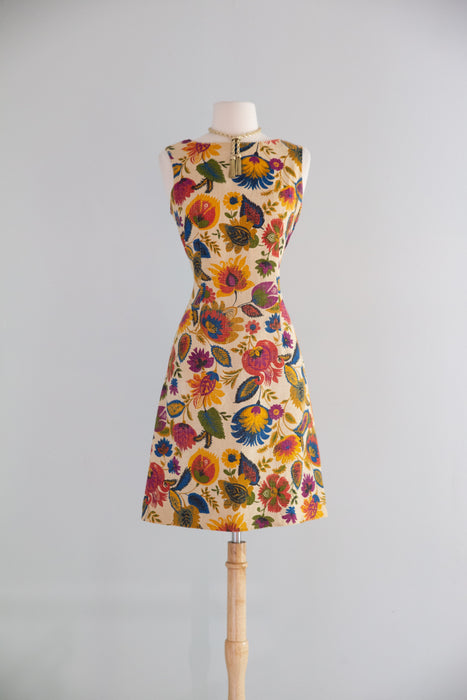 Charming 1960's Linen Print Shift Dress / SM