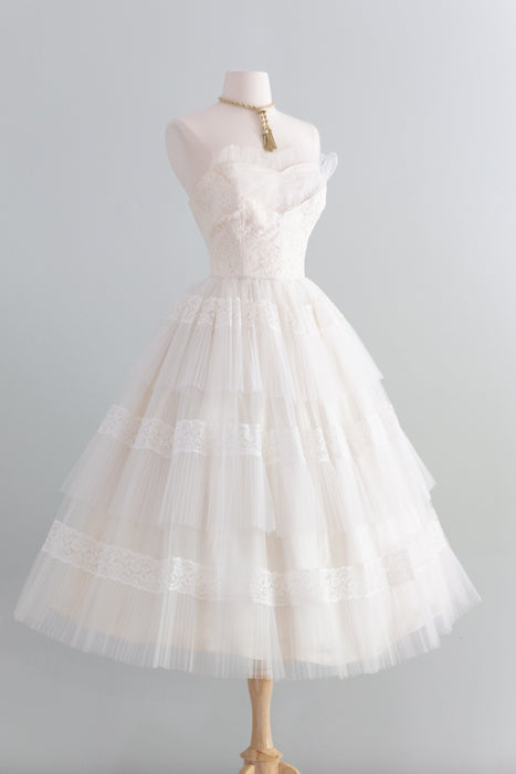 Heavenly 1950's Tea Length Wedding Dress in Pleated Tulle and Lace / XS