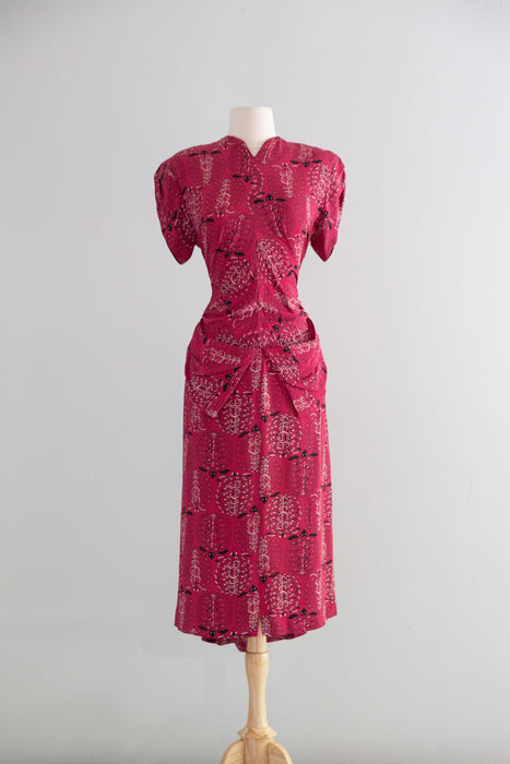 Fabulous 1940's Sea Turtle Novelty Print Dress in Rayon / SM
