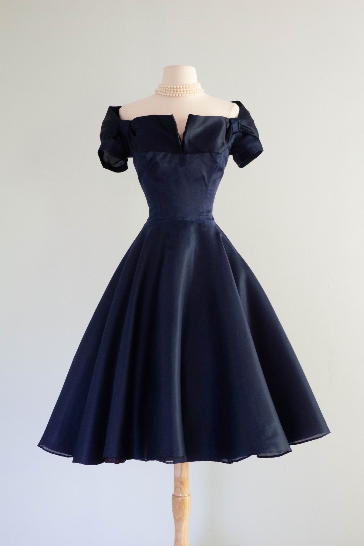 retro navy blue dress Forever Fifties 50s Vintage Dress "Audrey Plain Swing Dress" in Navy Blue Vintage Vogue