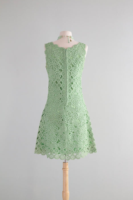 1960's Chic Italian Raffia Shift Dress In Matcha Green / M Xtabay Vintage 1960's Chic Italian Raffia Shift Dress In Matcha Green / M Xtabay Vintage