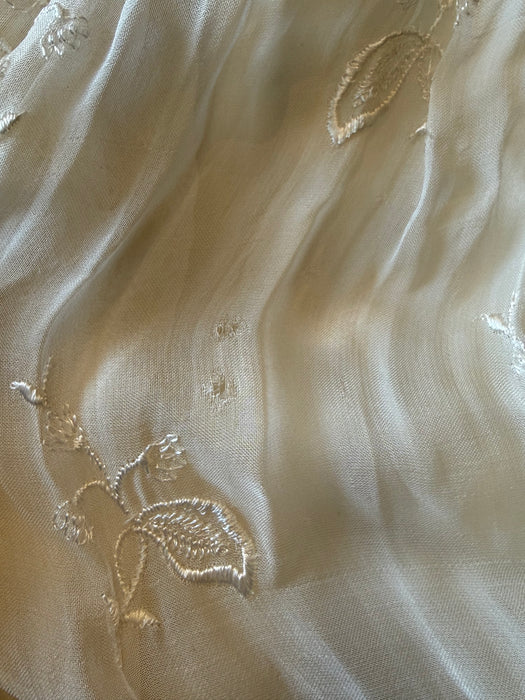 Romantic 1950's Embroidered Wild Rose Chiffon Ivory Wedding Dress / M