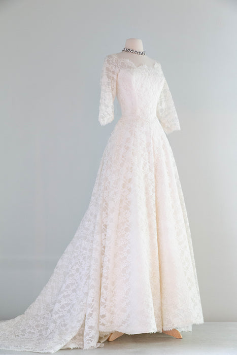 Stunning 1950's Cahill of Beverly Hills Chantilly Lace Wedding Gown / Small