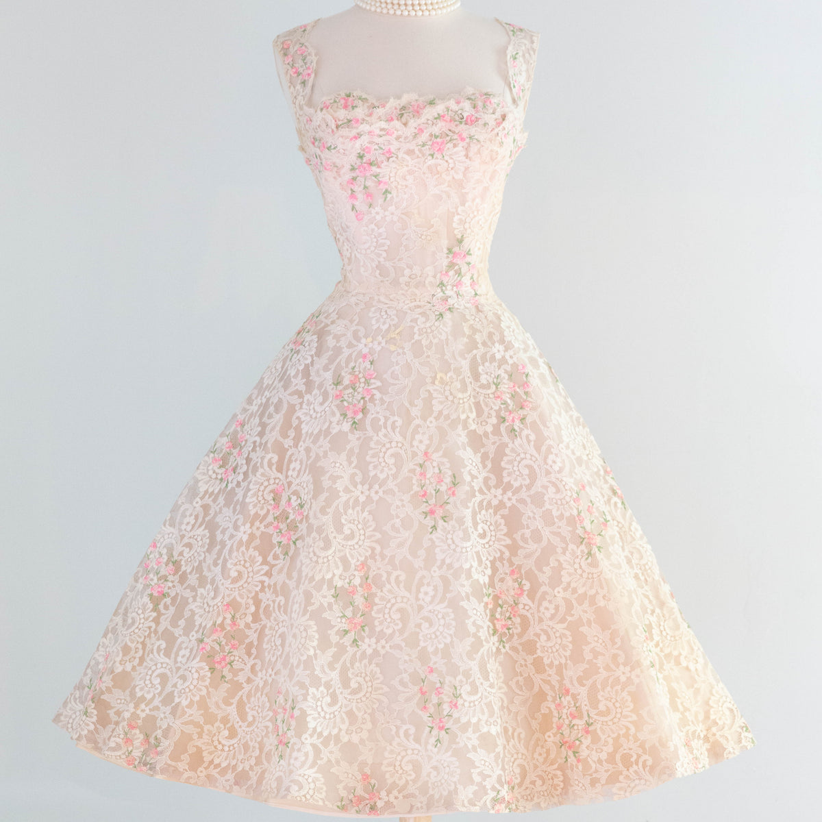 Exquisite 1950's Ceil Chapman Rose Princess Shell Pink Chantilly Lace Xtabay Vintage Exquisite 1950's Ceil Chapman Rose Princess Shell Pink Chantilly Lace Xtabay Vintage