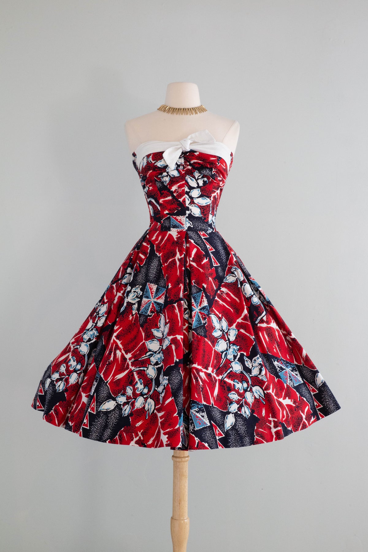 Glamorous 1950's Halter Style Hawaiian Dress By Kiilani Made in