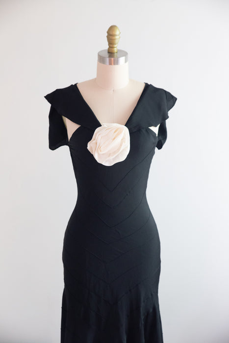 Dramatic 1930's Silk Crepe Bias Cut Evening Gown With Chevron Seams / Small