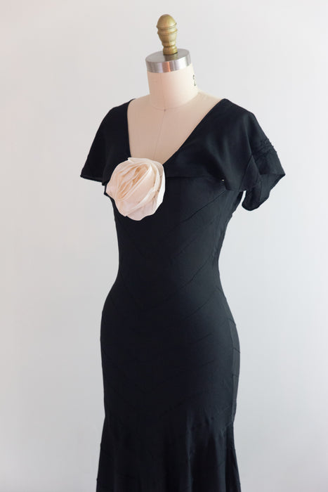Dramatic 1930's Silk Crepe Bias Cut Evening Gown With Chevron Seams / Small