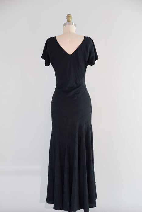 Dramatic 1930's Silk Crepe Bias Cut Evening Gown With Chevron Seams / Small