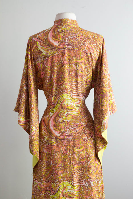 Spectacular Silky Rayon 1940's Pake Muu By Paradise Sportwear Made In Hawaii / ML