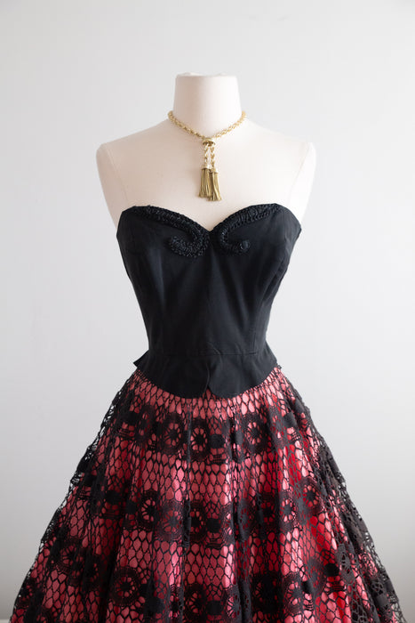 Fabulous 1950's Jo Collins Pink and Black Crochet Lace Circle Skirt / XS