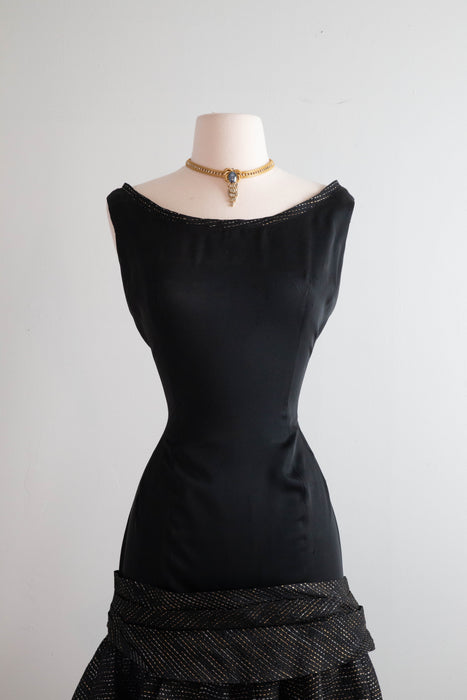 Glamorous 1950's Bombshell Wiggle Dress With Flared Hem / Small