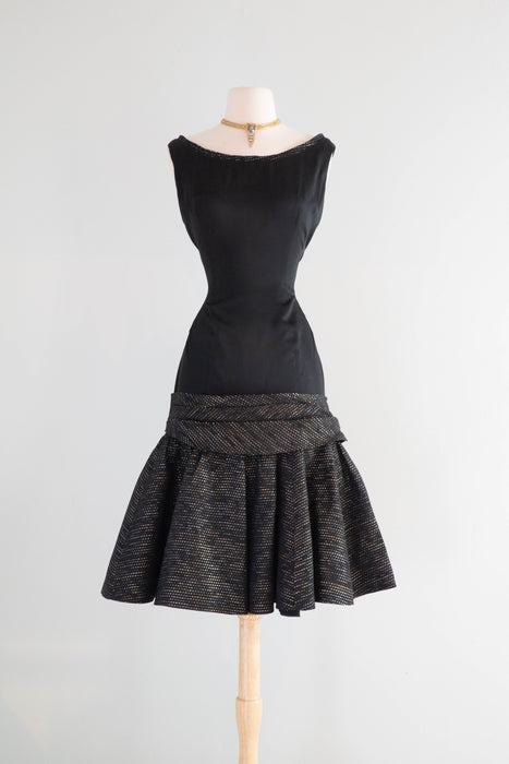 Glamorous 1950's Bombshell Wiggle Dress With Flared Hem / Small