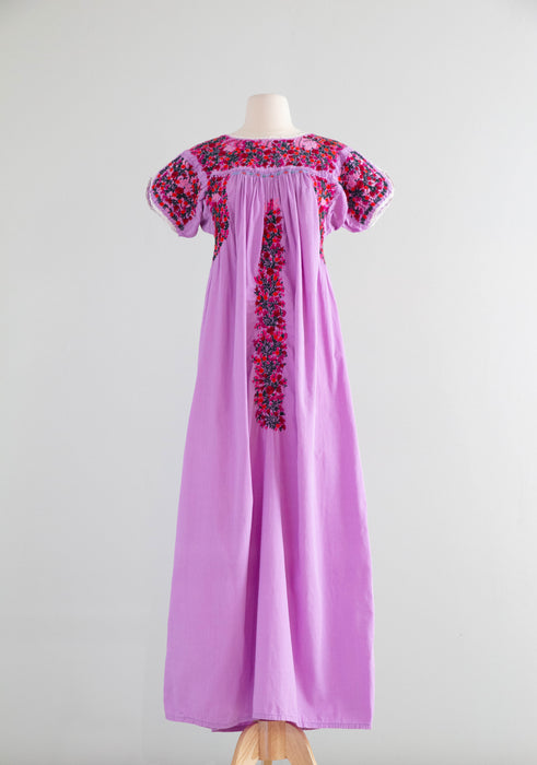 Beautiful 1970's Lavender Hand Embroidered Mexican Huipil Style Cotton Xtabay Vintage Beautiful 1970's Lavender Hand Embroidered Mexican Huipil Style Cotton Xtabay Vintage