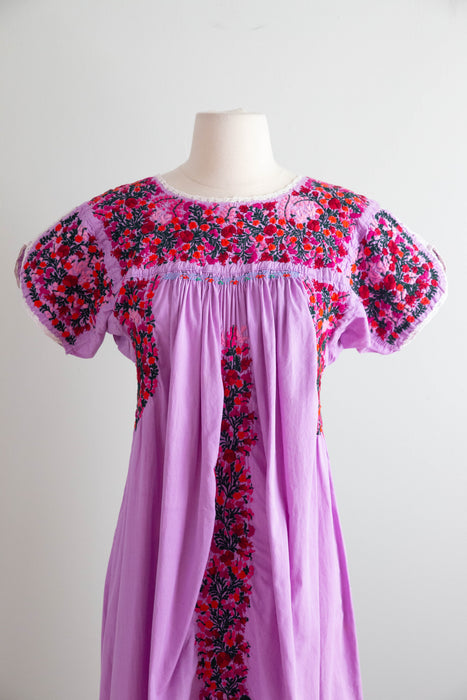 Beautiful 1970's Lavender Hand Embroidered Mexican Huipil Style Cotton Summer Dress / ML