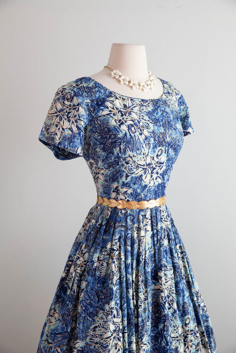 Fabulous 1950's Alfred Shaheen Hawaiian Cotton Summer Dress / Medium