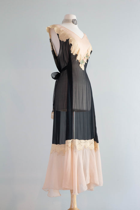 Exquisite 1920's Silk Chiffon Evening Dress Night Gown / ML