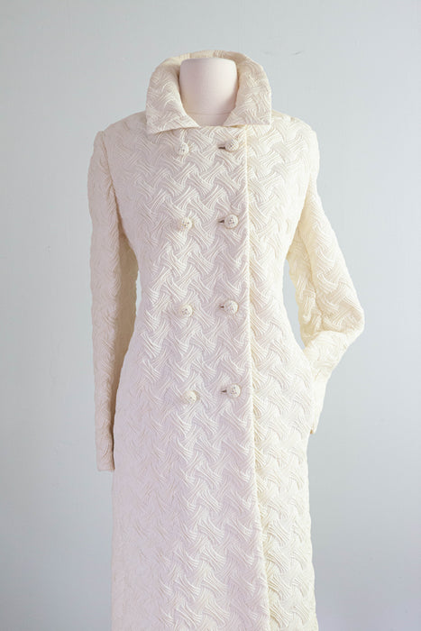 Timeless Chic 1960's Ivory Textural Glamour Evening Coat / ML