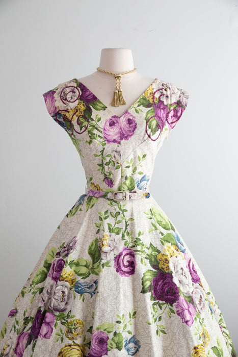 Rare 1950's Saison Happily Married Purple Rose Print Bark Cloth Dress / Waist 28"