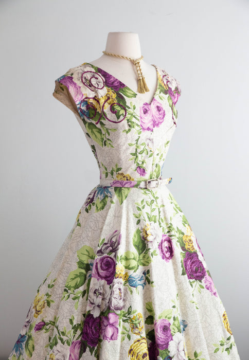 Rare 1950's Saison Happily Married Purple Rose Print Bark Cloth Dress / Waist 28"