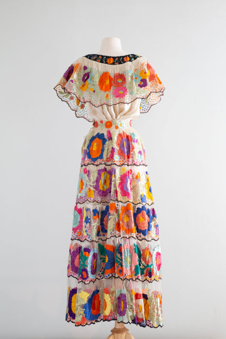 Rare 1940's Mexican Chiapas Two Piece Traditional Skirt & Blouse Gala Xtabay Vintage Rare 1940's Mexican Chiapas Two Piece Traditional Skirt & Blouse Gala Xtabay Vintage