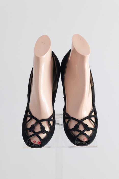 Vampy 1940's Black Suede 4" Pumps With Twisting Vines / 6.5 B