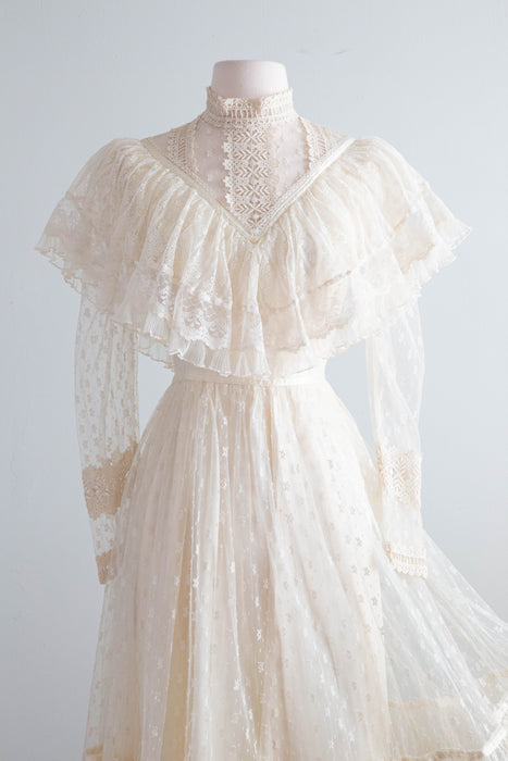 Romantic Vintage Gunne Sax Renaissance Bridal Collection Wedding Dress / XS