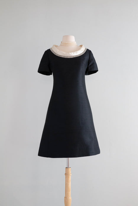 Fabulous 1960's Mod Black & White Shantung Silk Cocktail Dress With Pockets / ML