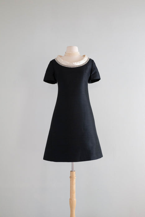 Fabulous 1960's Mod Black & White Shantung Silk Cocktail Dress With Pockets / ML