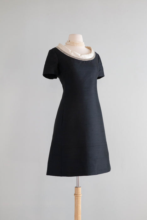 Fabulous 1960's Mod Black & White Shantung Silk Cocktail Dress With Pockets / ML