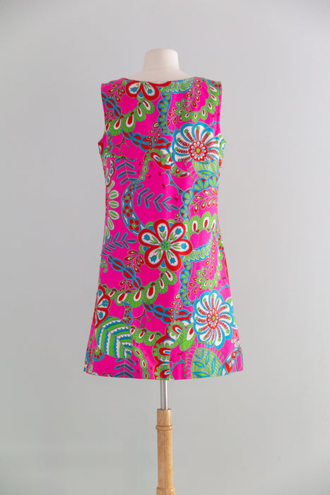 Iconic 1960's Bold Hot Pink Psychedelic Kaleidoscope Shift With Pockets / ML