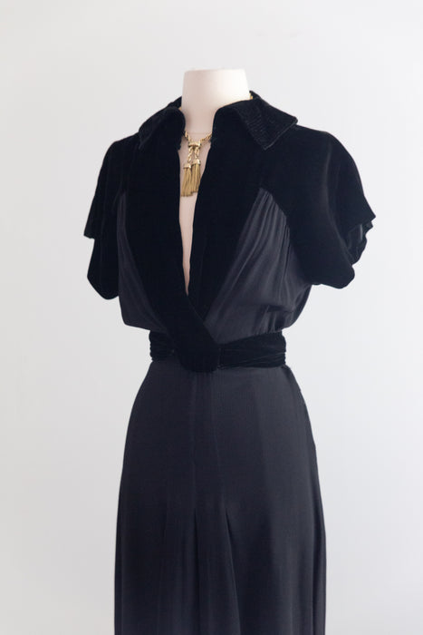 Elegant Late 1930's Black Evening Gown With Velvet Accents / M