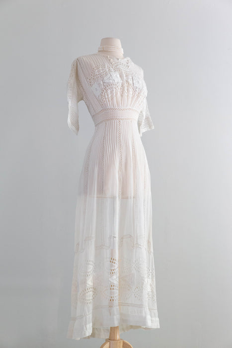 Exquistie Rose Embroidered 1900's Edwardian Cotton Wedding Dress / XS