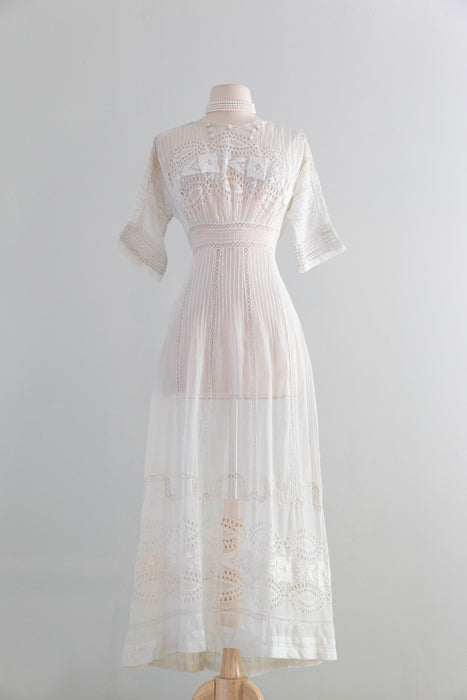Exquistie Rose Embroidered 1900's Edwardian Cotton Wedding Dress / XS