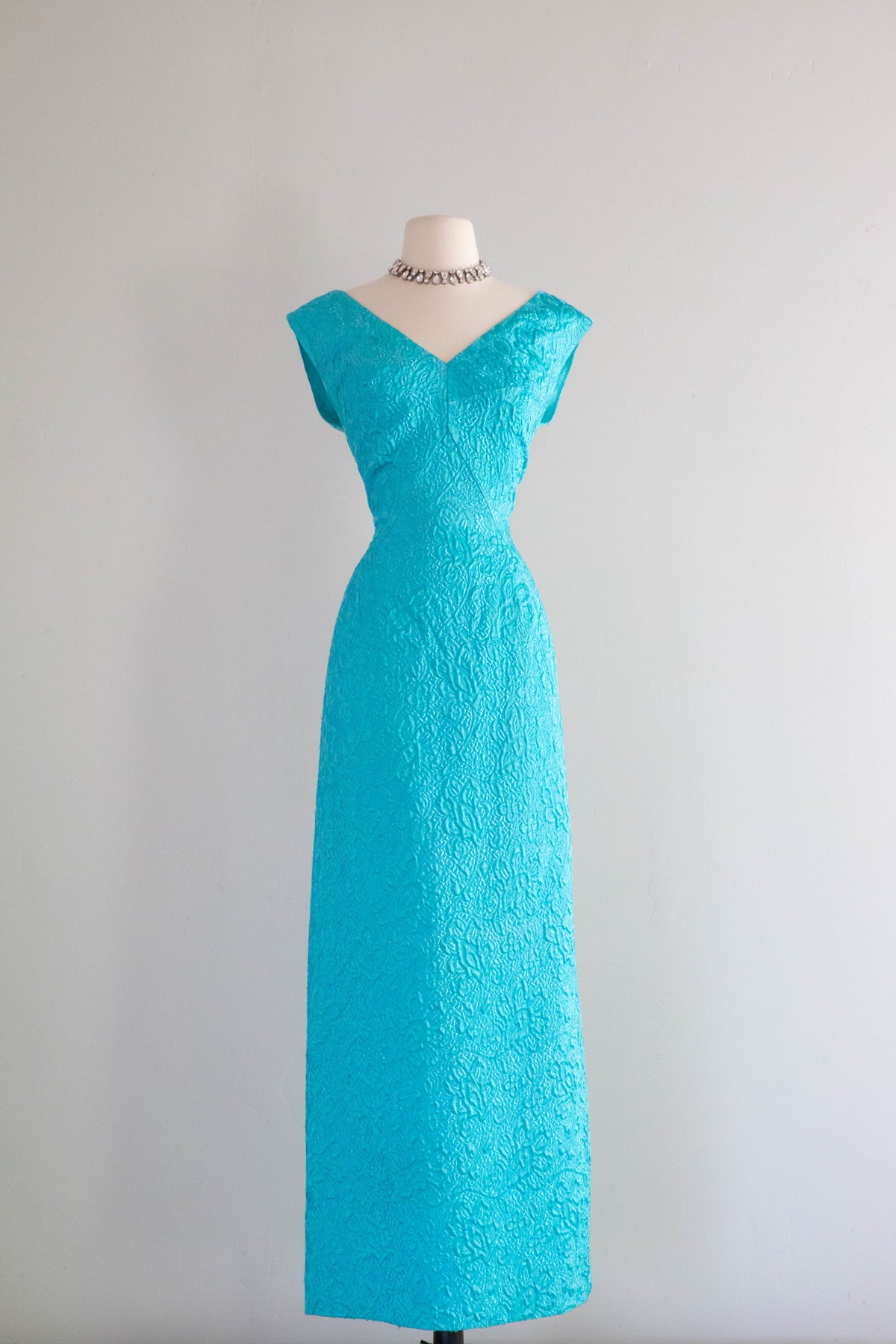 Sensational 1960's Brilliant Turquoise Brocade Evening Gown by Lilli 💎 – Xtabay Vintage