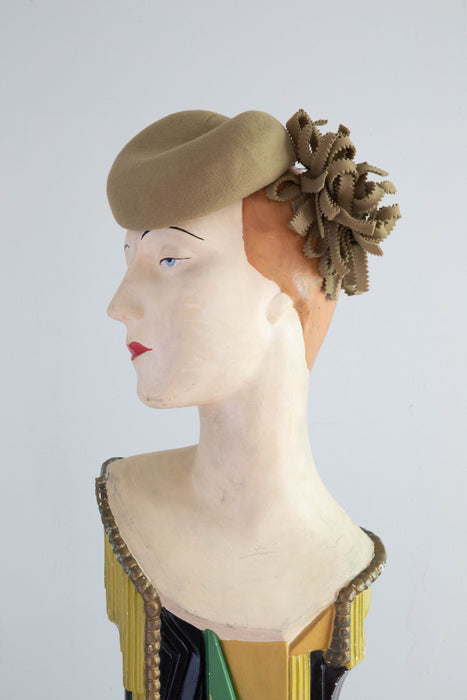 Marvelous 1940's Olive Green Wool Felt Tilt Hat By Belvedere / OS