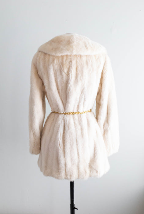 Luxurious 1960's Ivory Pearl Mink Jacket / Medium