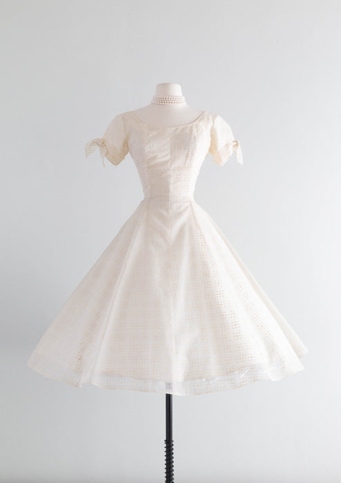 Stunning 1950's Ivory Dotted Organza Wedding Dress / Small